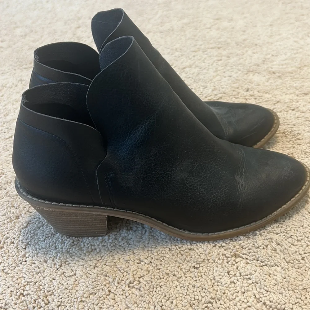 Black booties - Picture 5 of 6